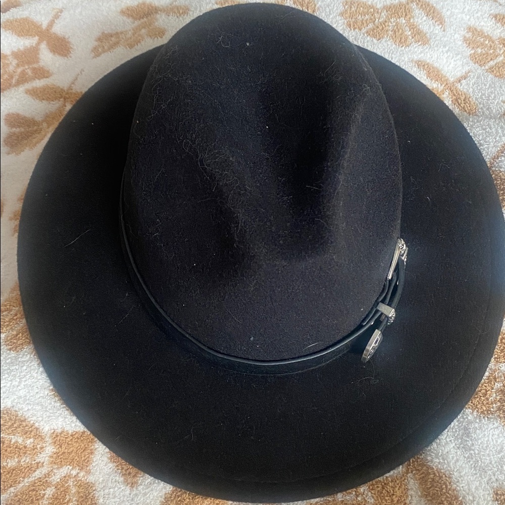 Buckle rancher hat